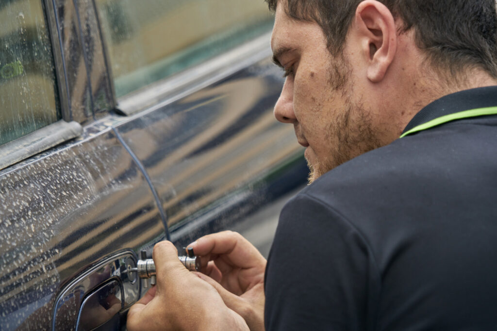 Automotive Locksmith